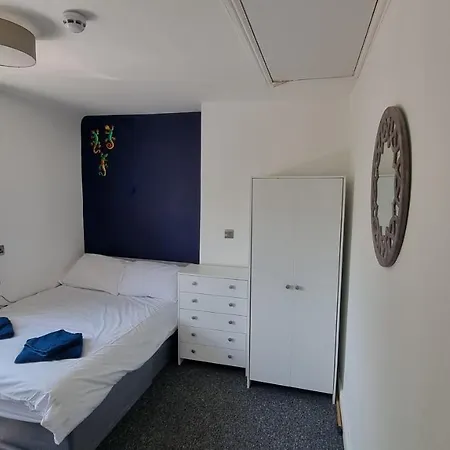 En Suite Room With Kitchen Facilities-2