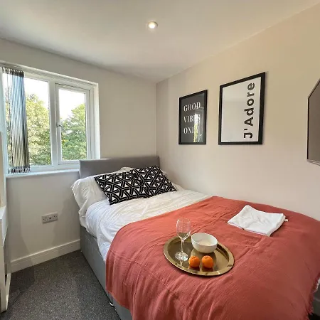 We House - Selly Oak Birmingham-3