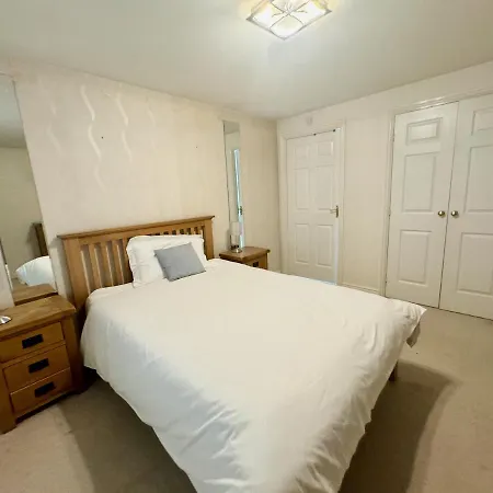 Basingstoke Guesthouse-3