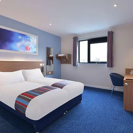 Travelodge Medway M2-2