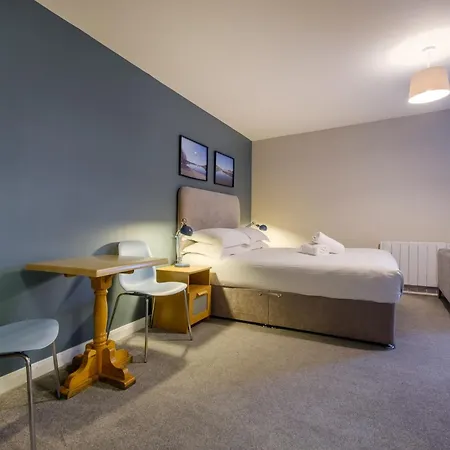Station Lodge - Free Off-Site Health Club Access With Pool, Sauna, Steam Room & Gym-3