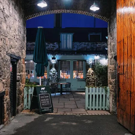 The Bull And Townhouse, Beaumaris- The Inn Collection Group-2