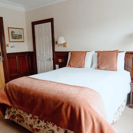Royal Hotel-2