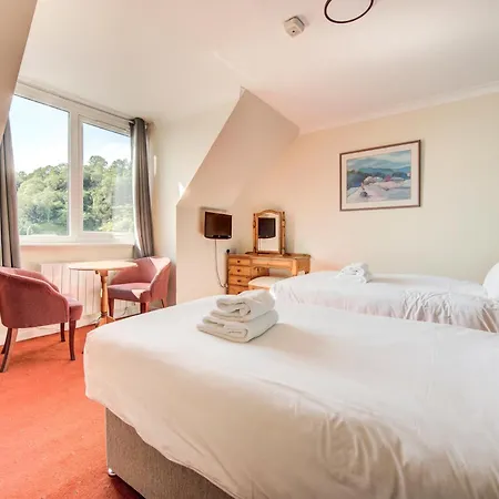 Onich Hotel & Lochside Beach Pods-3