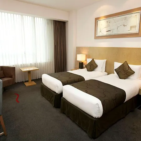 Park Plaza Cardiff-2