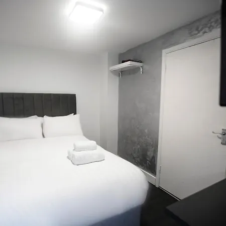 The Finsbury Guesthouse-2