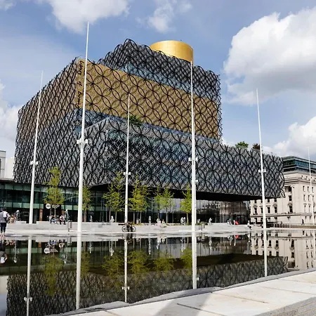 The Mini Hotel -Birmingham City-Free Breakfast-2