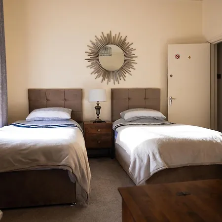 Cozy Place Liverpool-2