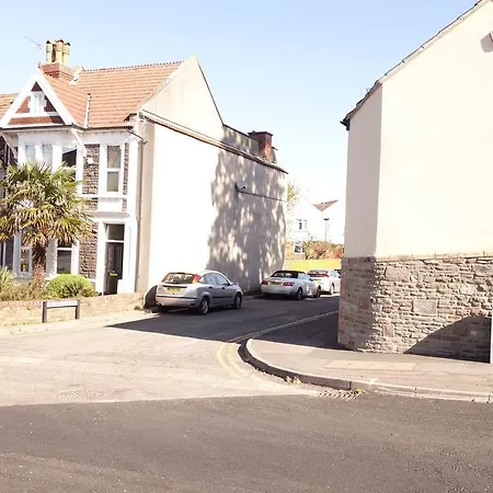 Filton Guest House-2