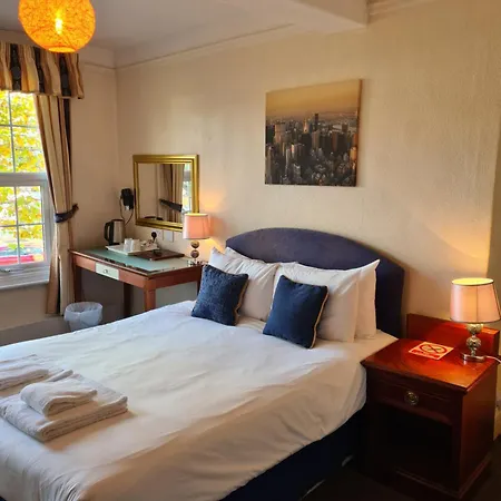 The Hillmorton Manor Hotel-2