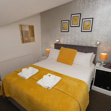 Hermosa Guest House-3
