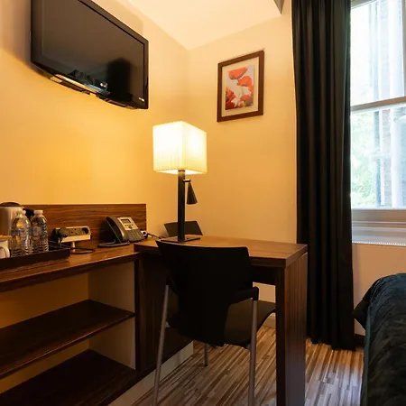 Simply Rooms & Suites-3