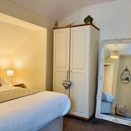 Cwtch Guesthouse-3