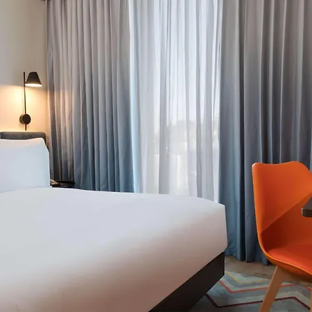 Hampton By Hilton Ashford International-2
