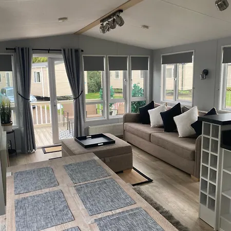 Kingfisher Quay Lodge-2