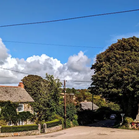 Britannia House Vintage B&B Cornwall-2