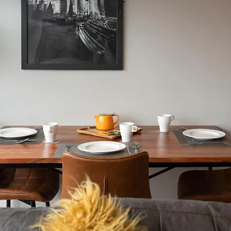 High Street Town House-2