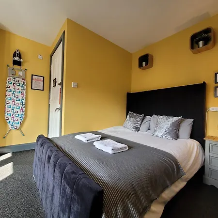 Stay - Gilmore Guesthouse-3