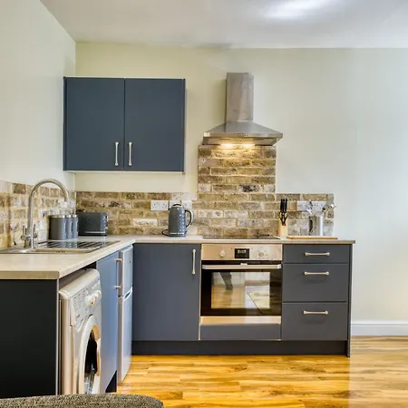 Suite 2- 2 Bed Apartment-3