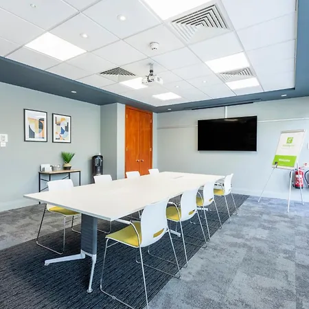 Holiday Inn Milton Keynes Central By Ihg-2
