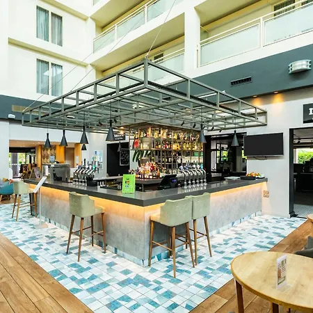 Holiday Inn Milton Keynes Central By Ihg-3