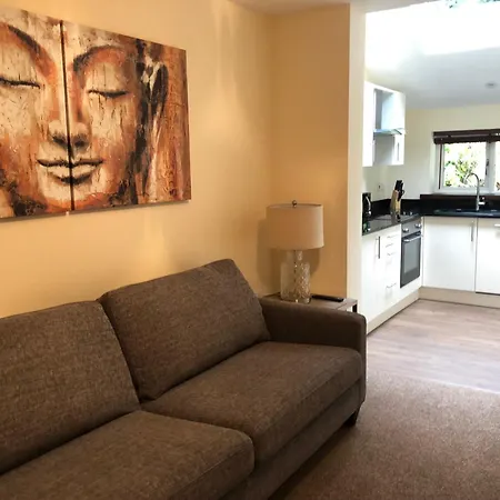 Lakes Hotel & Spa Apartments-3