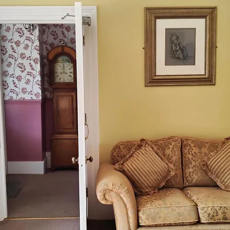 Brooke House-3
