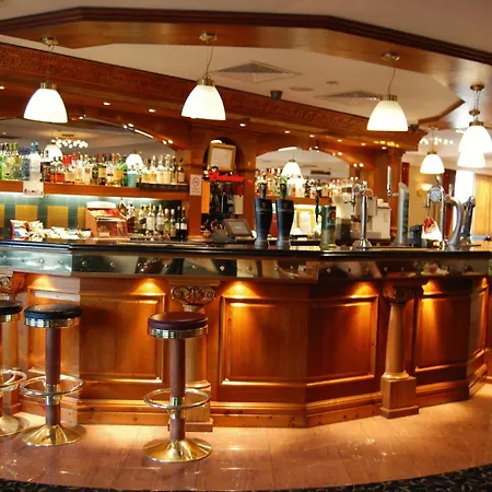 Savera Hotel South Ruislip-3