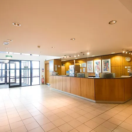 Days Inn Stevenage North-2
