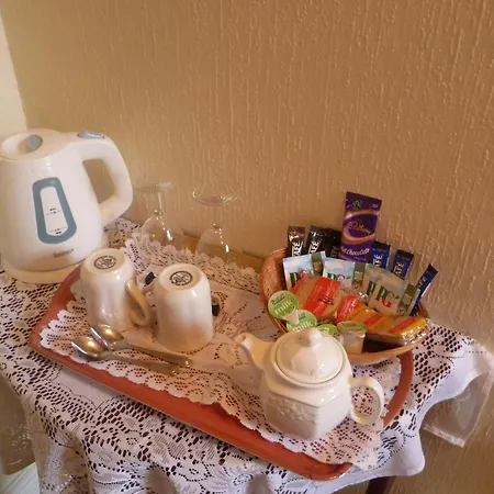 Acorn House-2