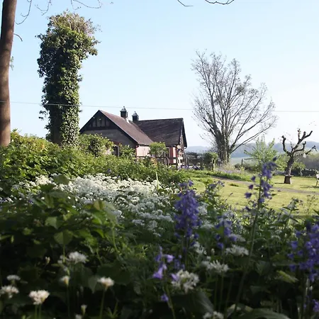 Coombe Lodge Farm House-3