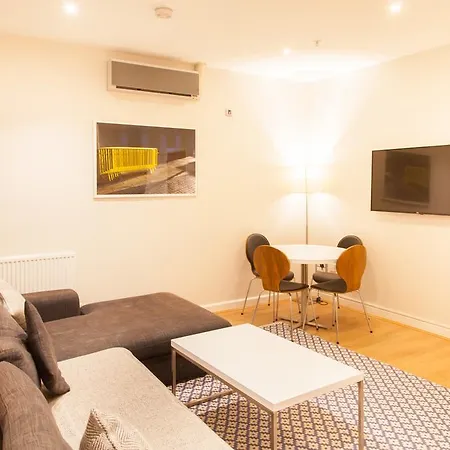 Premier Suites Plus Glasgow George Square-2