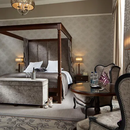 Manor House Country Hotel-3