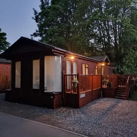 Windermere Lodge,Sleeps 6-3