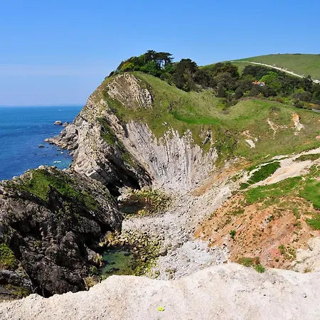 Lulworth Cove Inn-2