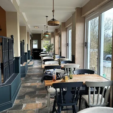 The Harbour Bar & Bistro-2