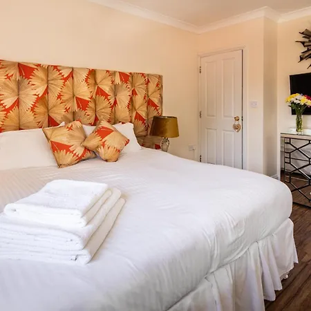 Westwood Guest House-3