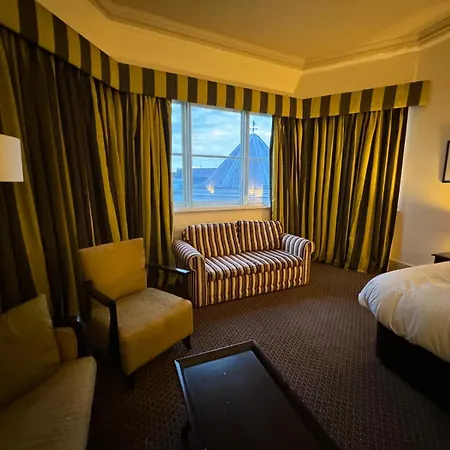 H & G Hotel Opposite Windsor Castle-2