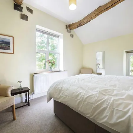 Foxlow Coach House-2