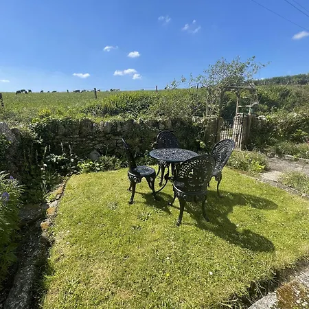 Treganoon House, Lanlivery-3