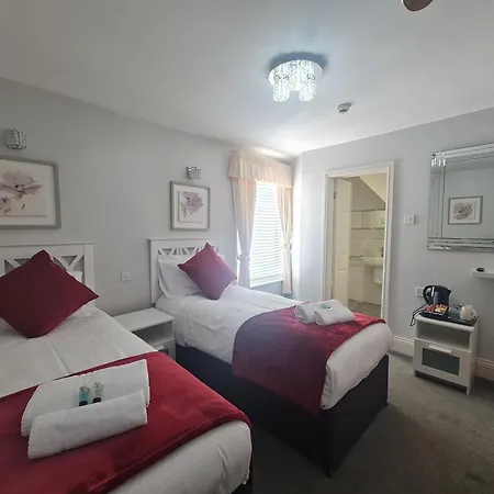 Clifton Villa - Southport-3
