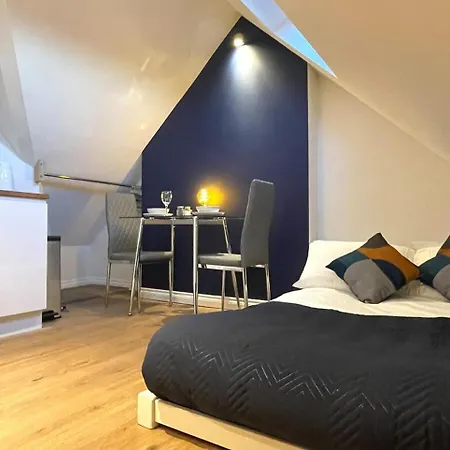 Cambridge Homehost - Loft Studio In Excellent Central City Location-2
