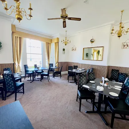 Four Oaks Hotel-2