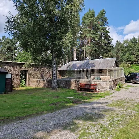 Cambus O' May Traditional Highland Hotel-2