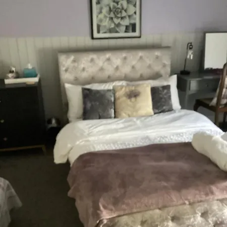 The Lavender House 513 Halliwell Rd Bolton Bl18Db-2