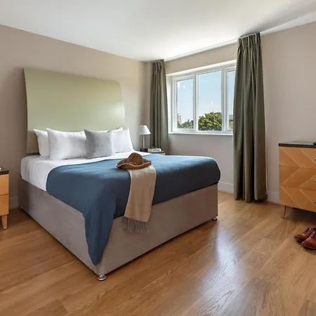 Marlin Apartments Commercial Road - Limehouse-3