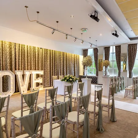Alma Lodge Hotel & Events Venue-3