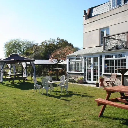 Great Trethew Manor Hotel & Restaurant-3