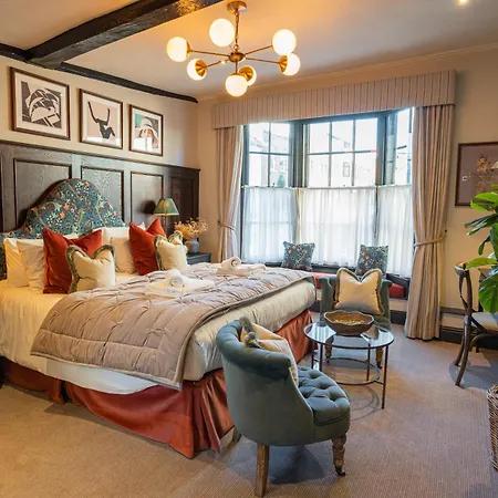 Salisbury Arms Hotel-2