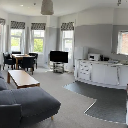 Alum Chine Beach House-3